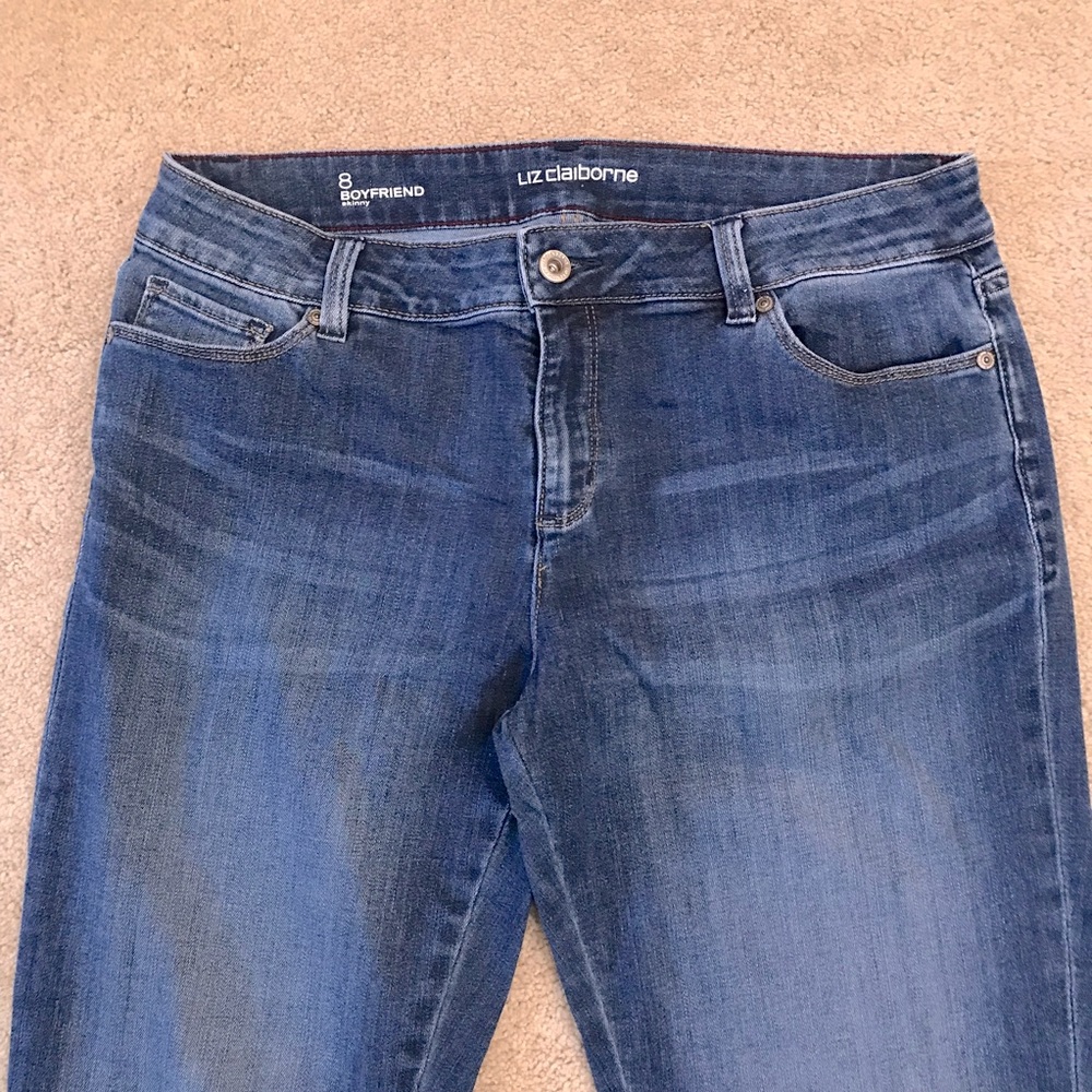 Liz Claiborne Boyfriend Skinny Blue Jeans Womens Size 8 Distressed Faded Denim - Picture 5 of 13